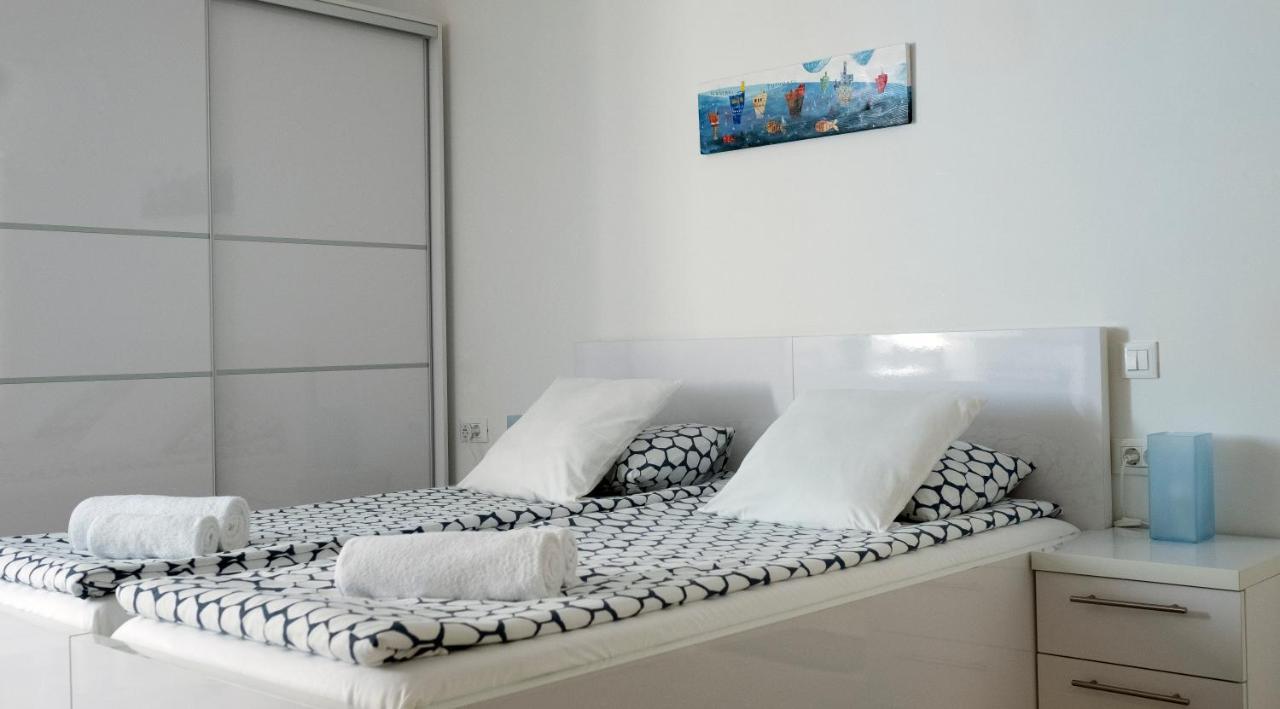 Apartments Blue Lavender Đảo Đảo Cres Ngoại thất bức ảnh