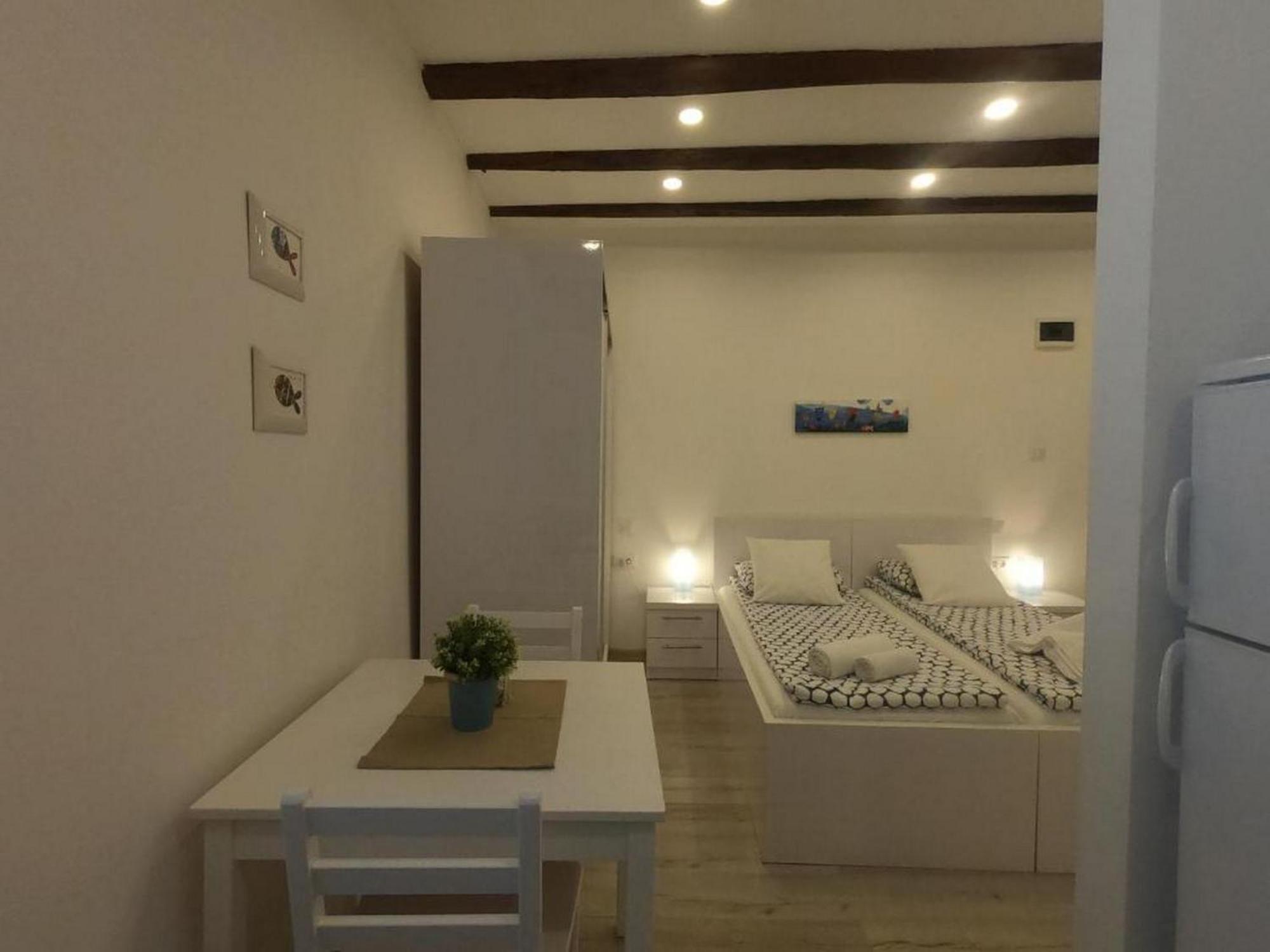 Apartments Blue Lavender Đảo Đảo Cres Phòng bức ảnh